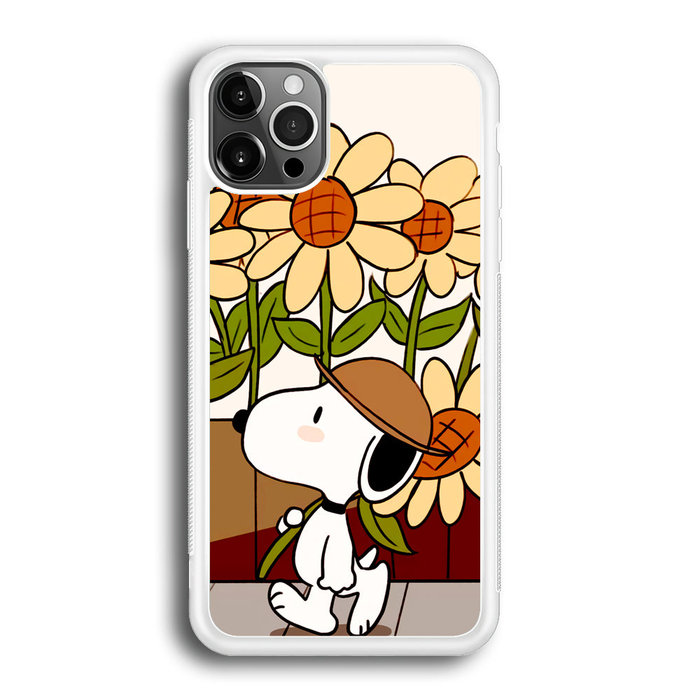 Snoopy Flower Farmer Style iPhone 12 Pro Case