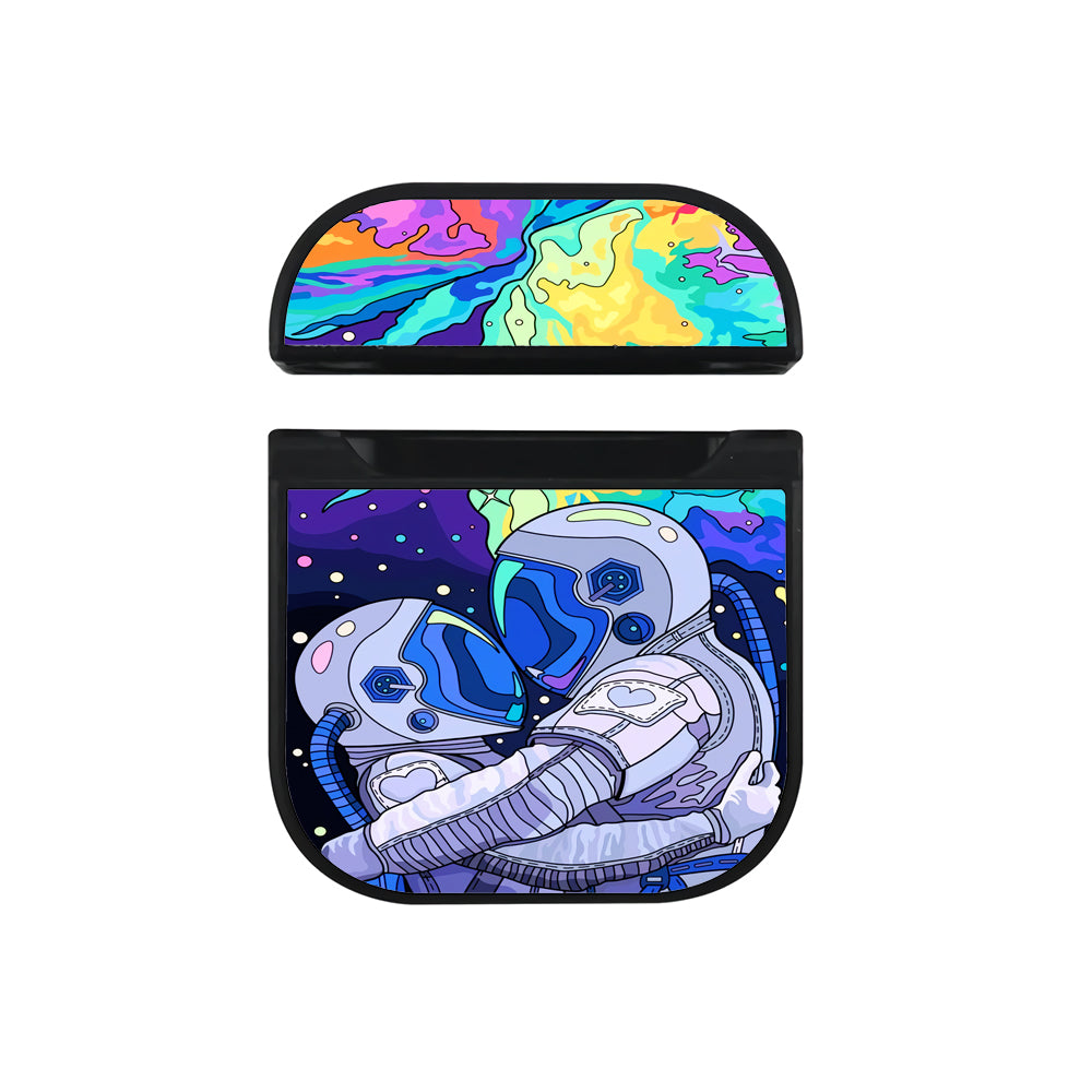 Astronaut Art of Couple Hard Plastic Case Cover For Apple Airpods