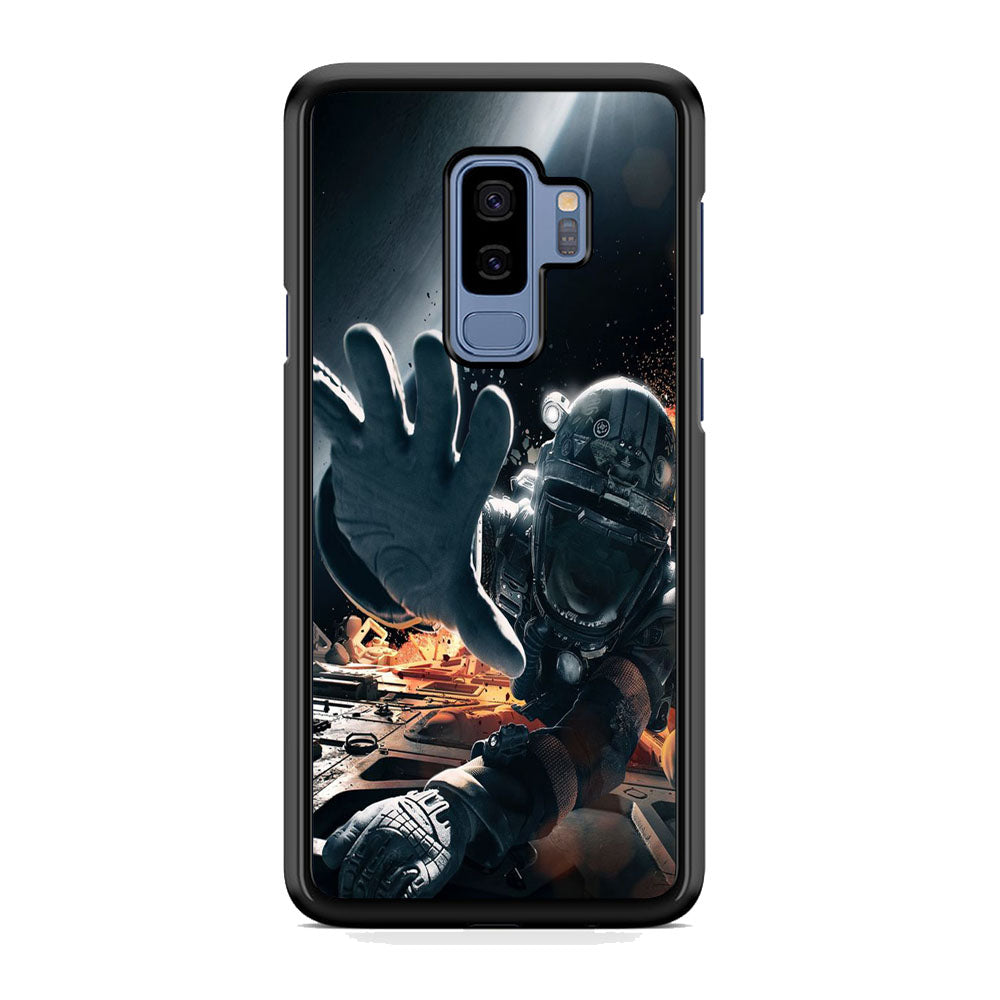 Astronaut Prone From Spacecraft Samsung Galaxy S9 Plus Case