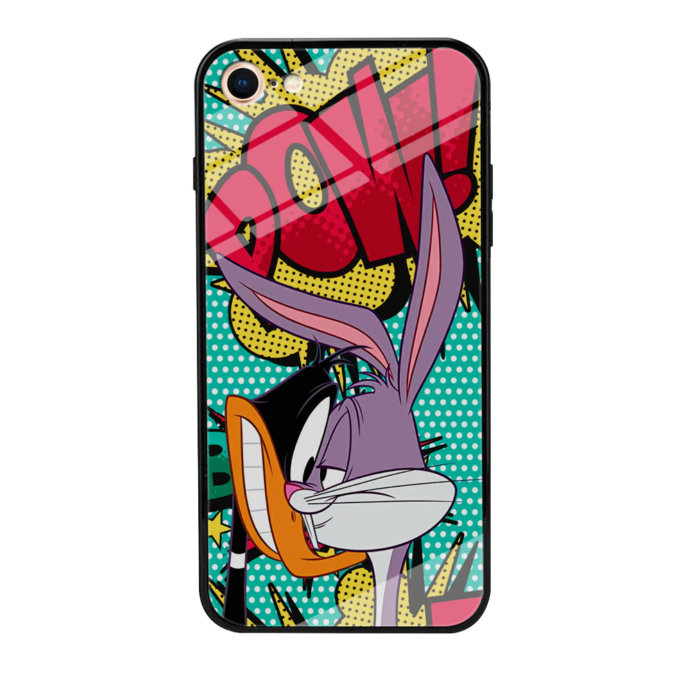 Daffy Duck Versus Bugs Bunny Battle iPhone 7 Case