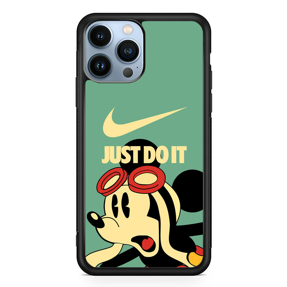 Nike Mickey Shocked Momment iPhone 15 Pro Case