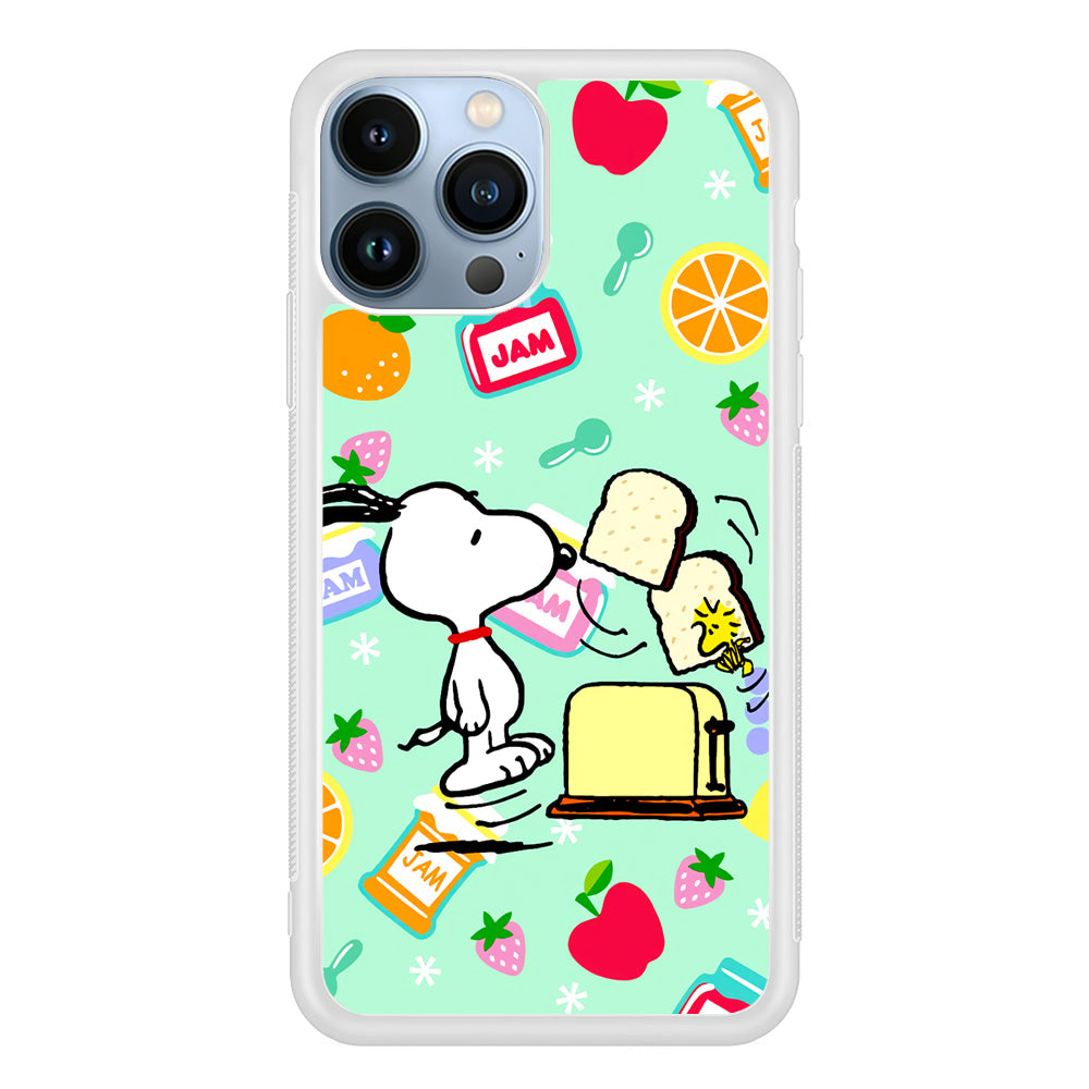 Snoopy And Woodstock Morning Breakfast iPhone 13 Pro Case