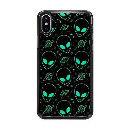 Alien Green Doodle iPhone X Case