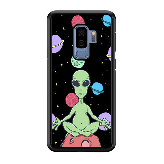 Alien Yoga Style On Space Samsung Galaxy S9 Plus Case