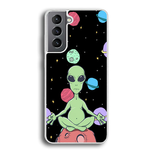 Alien Yoga Style On Space Samsung Galaxy S21 Plus Case