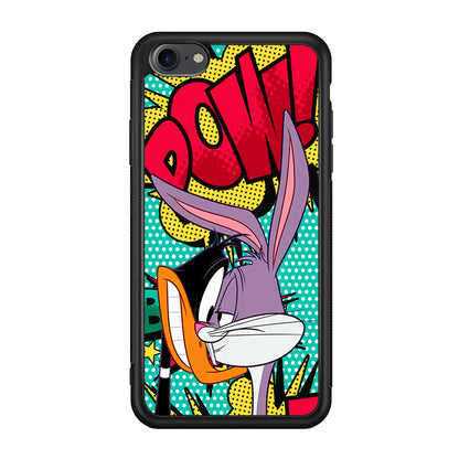 Daffy Duck Versus Bugs Bunny Battle iPhone 8 Case