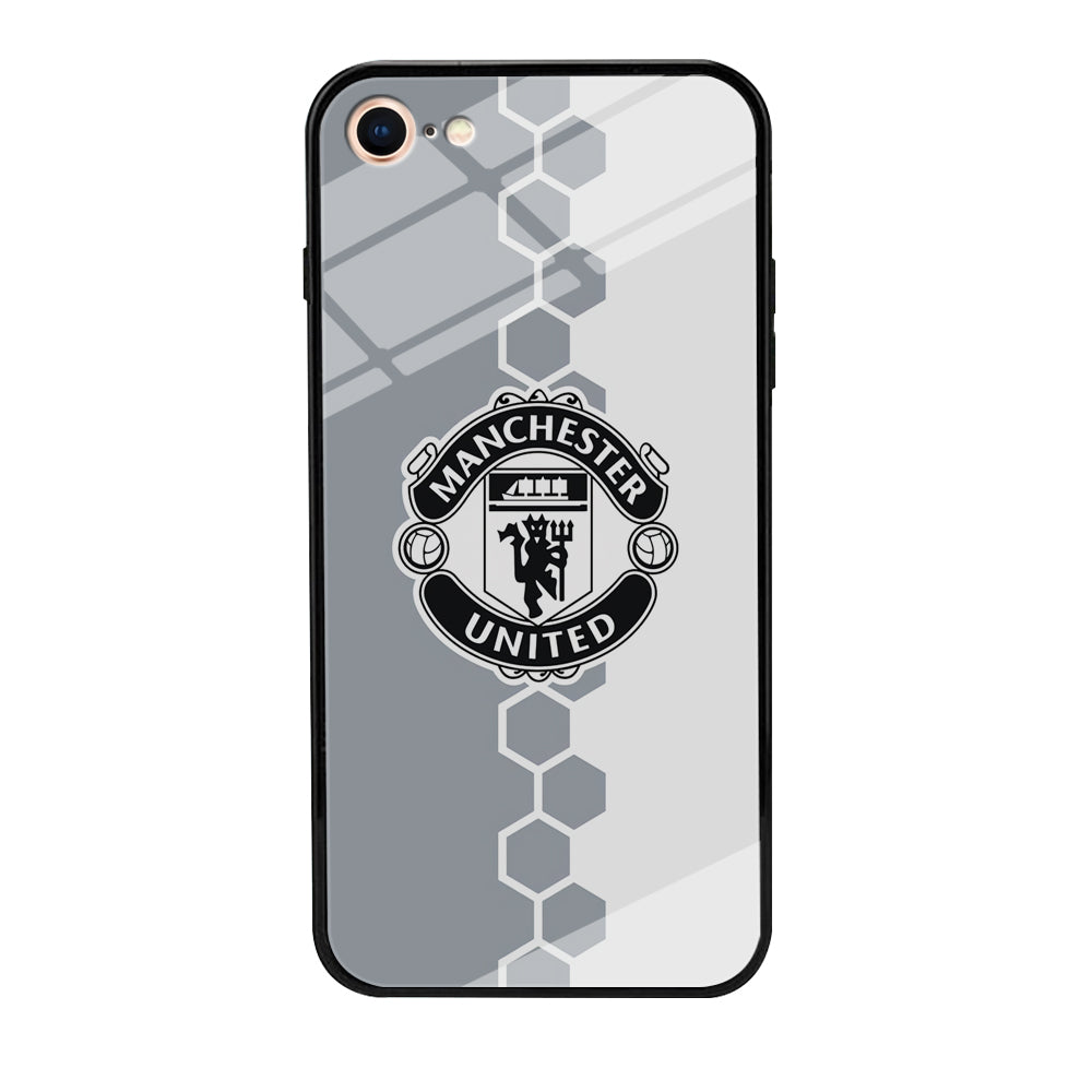 Manchester United Hexagon Pattern iPhone 8 Case