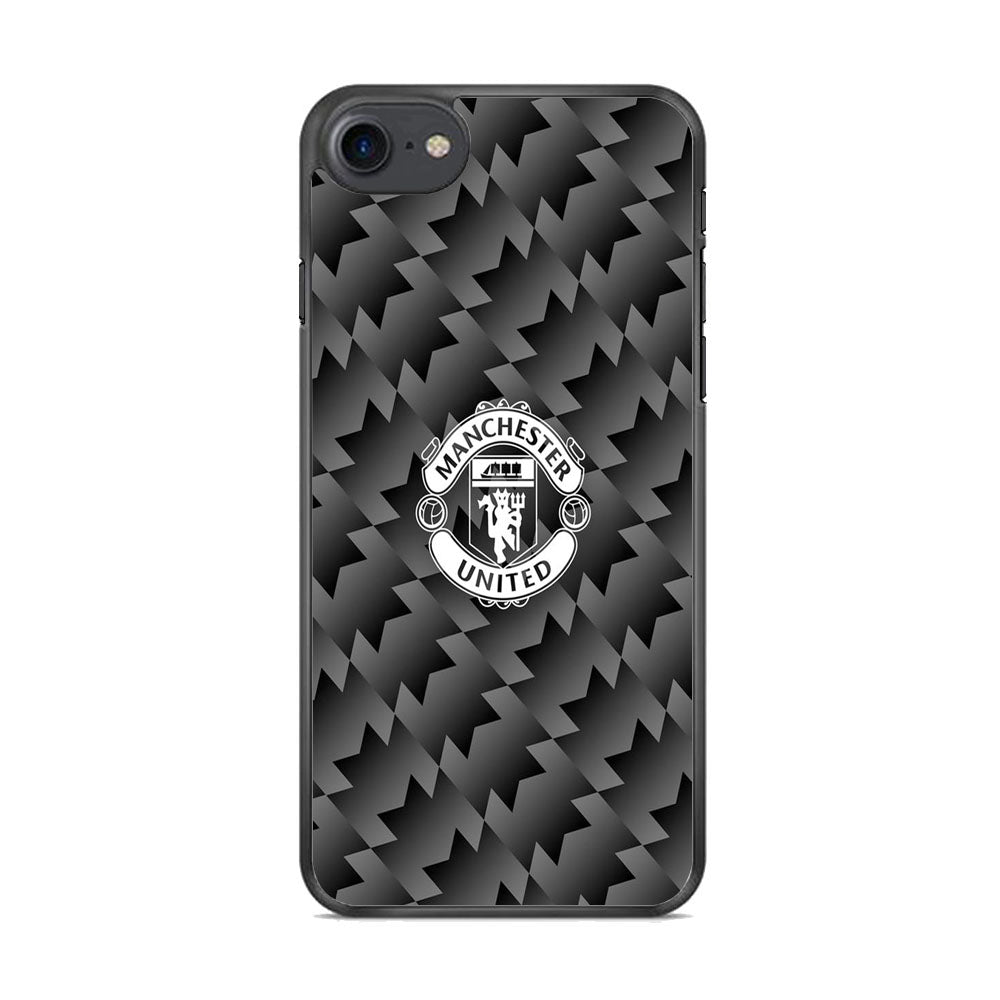 Manchester United Black Carbon Logo iPhone 7 Case