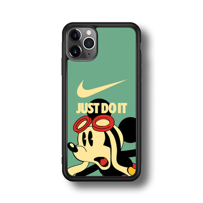 Nike Mickey Shocked Momment iPhone 11 Pro Case