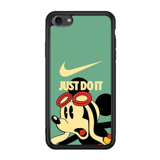 Nike Mickey Shocked Momment iPhone 8 Case