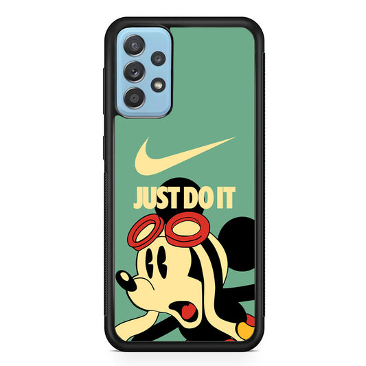 Nike Mickey Shocked Momment Samsung Galaxy A72 Case