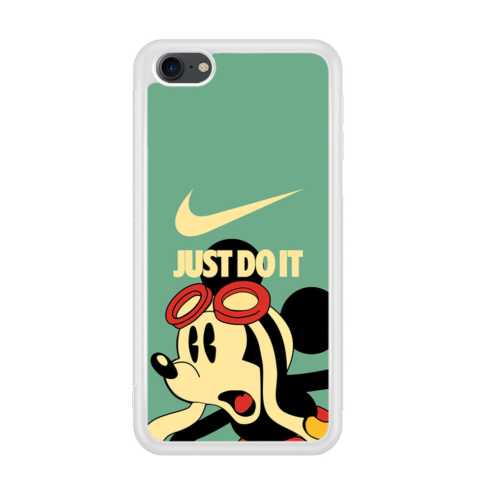 Nike Mickey Shocked Momment iPod Touch 6 Case