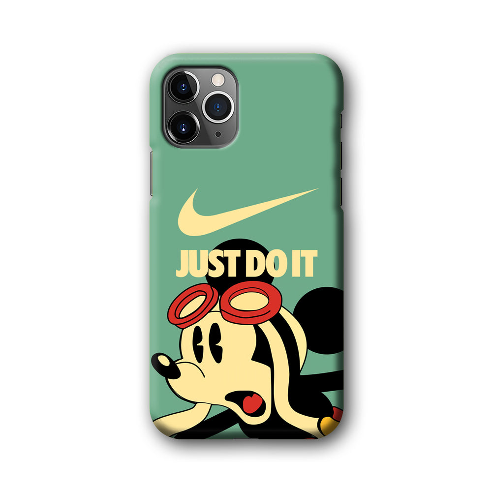 Nike Mickey Shocked Momment iPhone 11 Pro Max Case