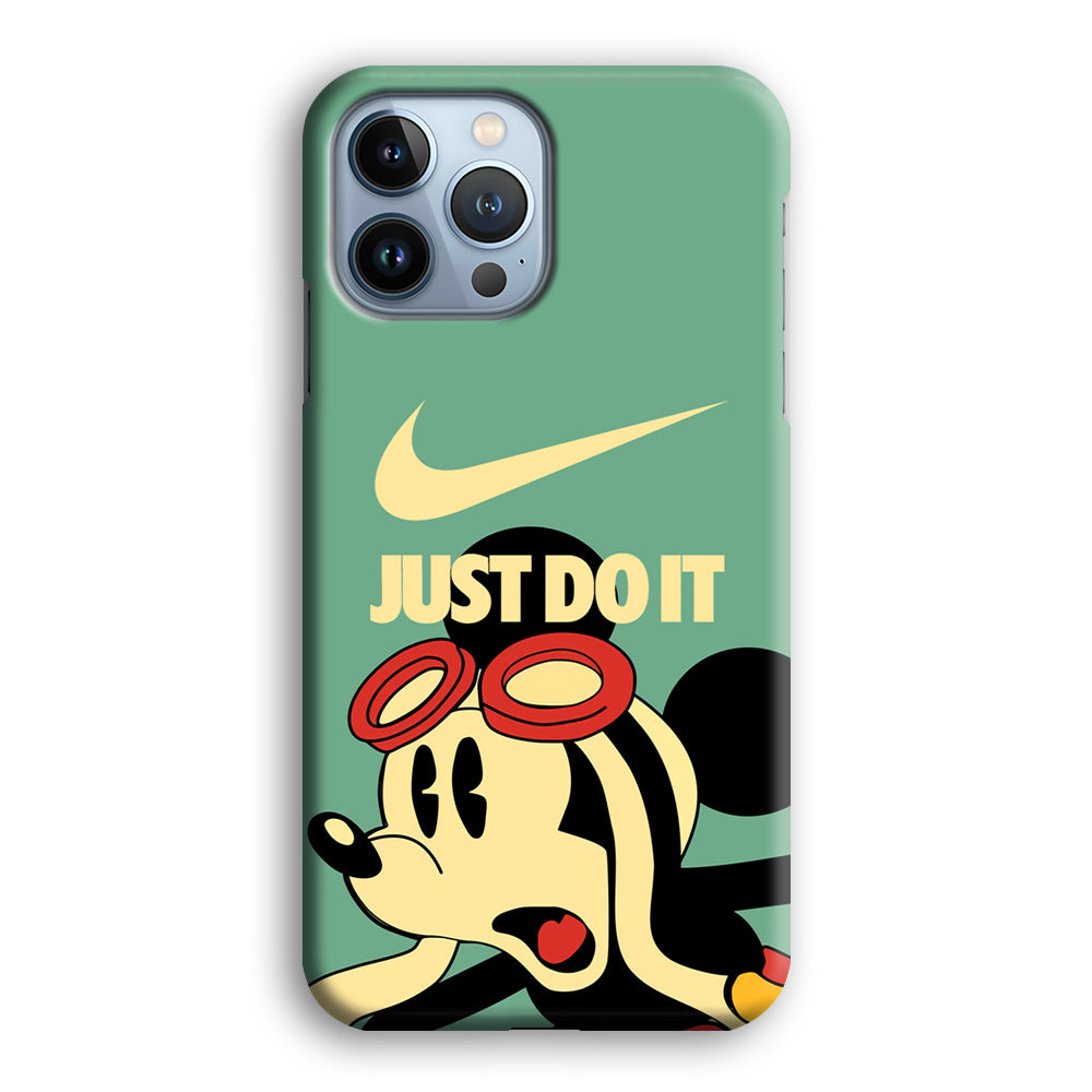 Nike Mickey Shocked Momment iPhone 13 Pro Max Case