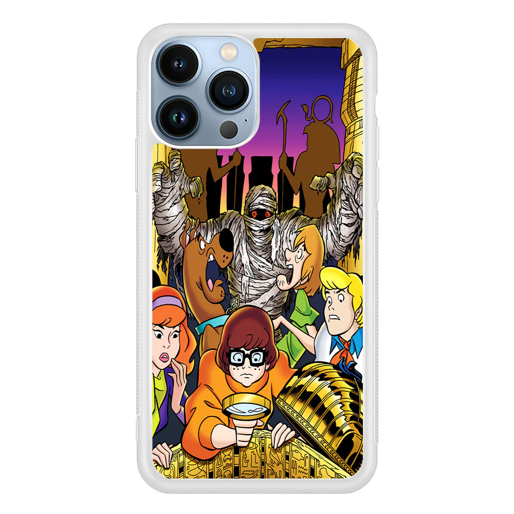 Scooby Doo Mummy Scares Poster iPhone 13 Pro Case