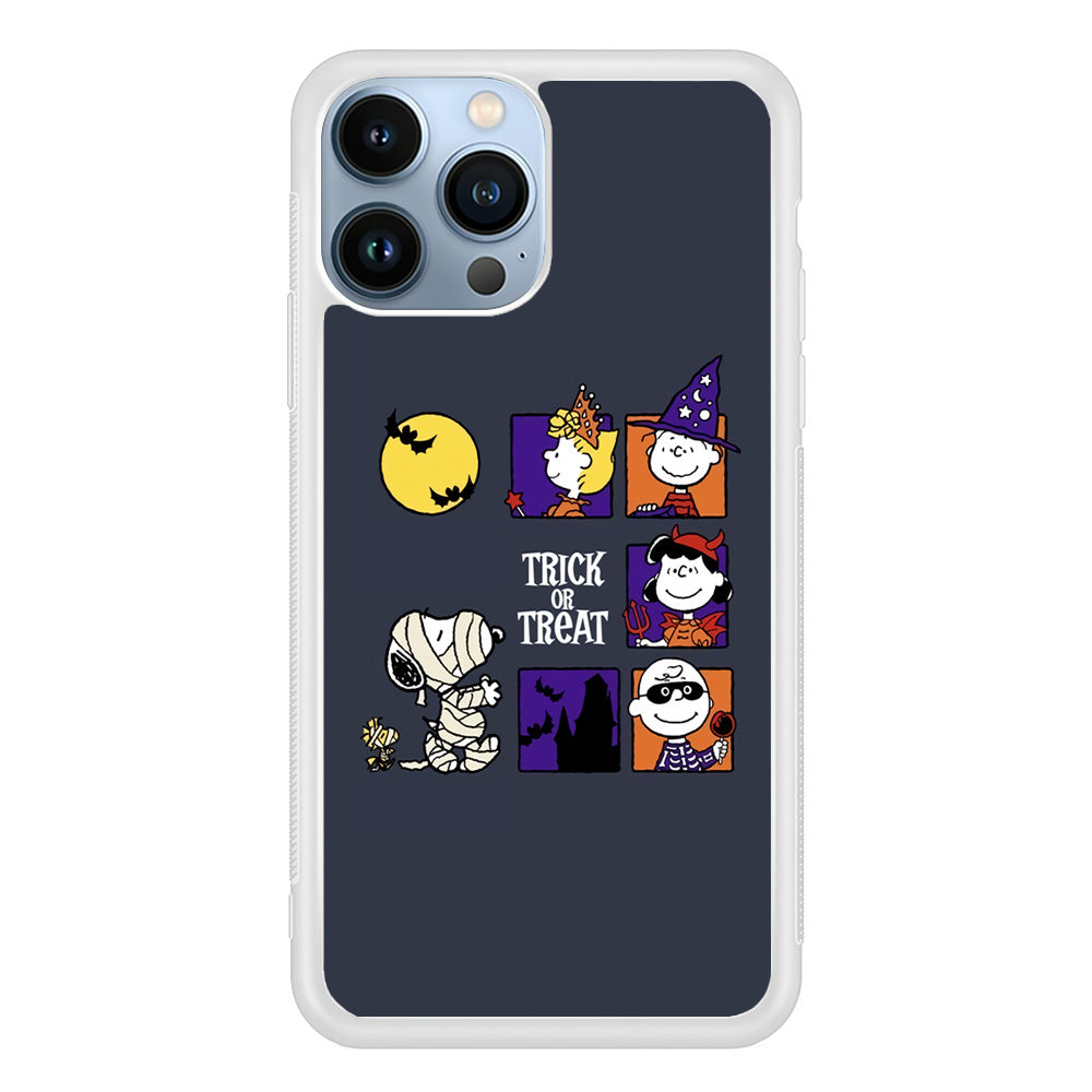 Snoopy Halloween Momment iPhone 13 Pro Max Case