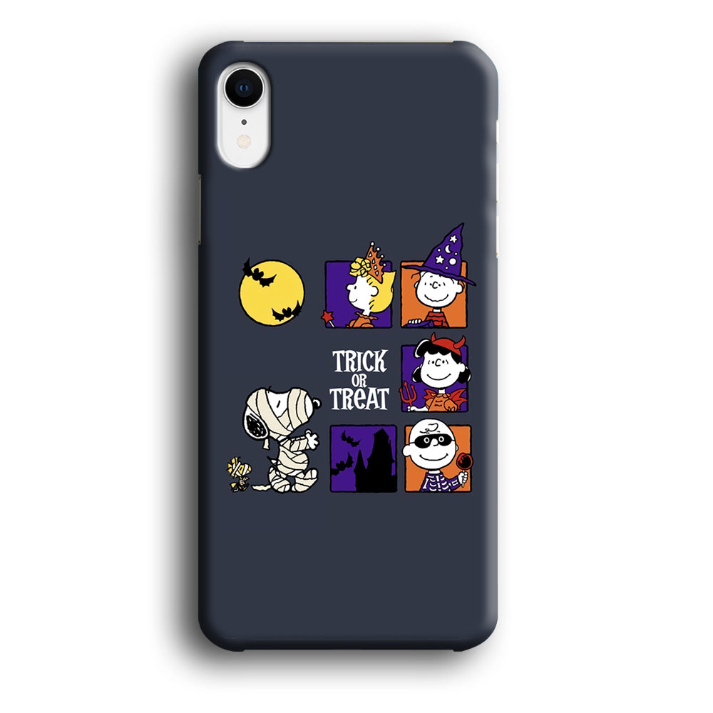 Snoopy Halloween Momment iPhone XR Case
