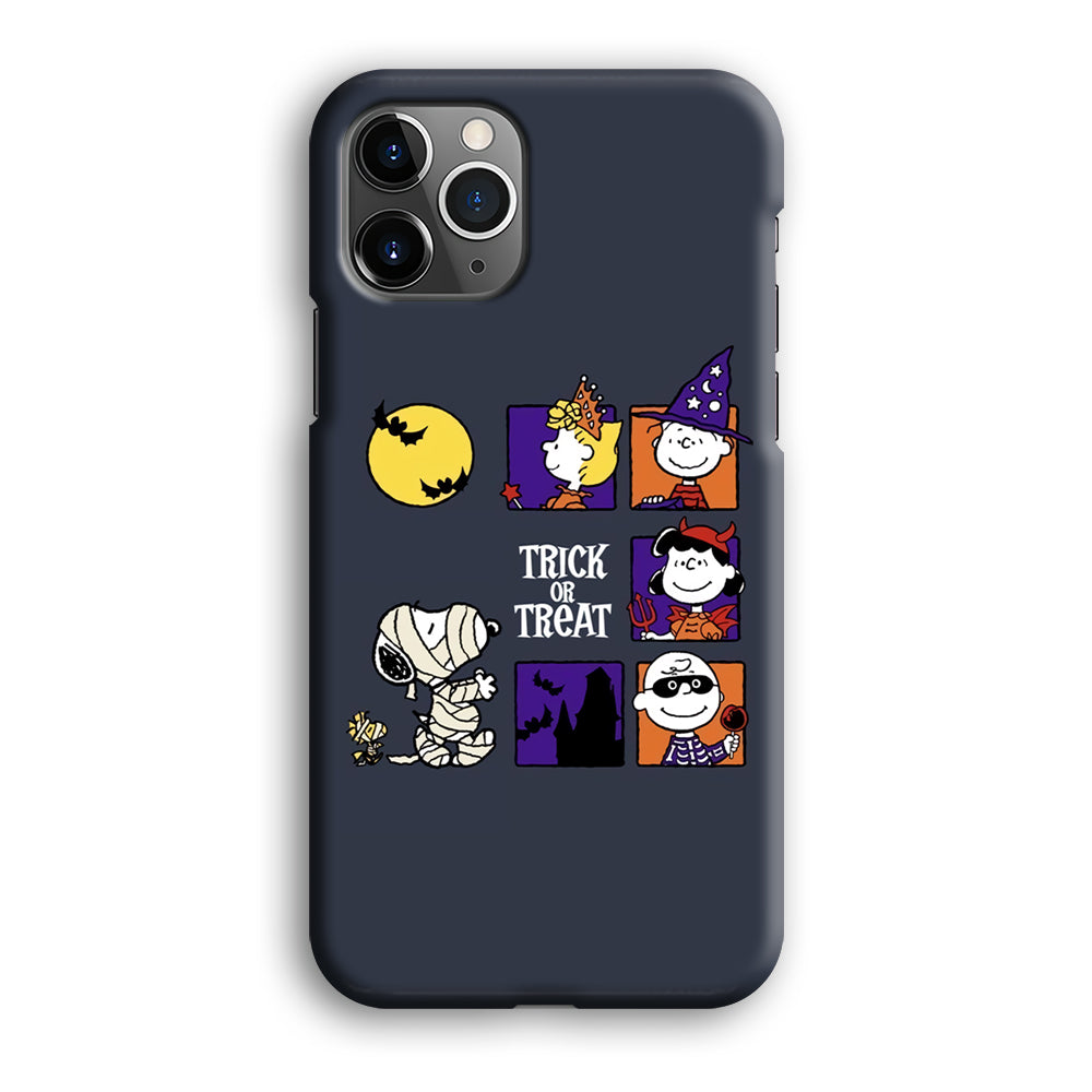 Snoopy Halloween Momment iPhone 12 Pro Case