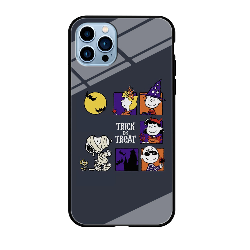 Snoopy Halloween Momment iPhone 12 Pro Case