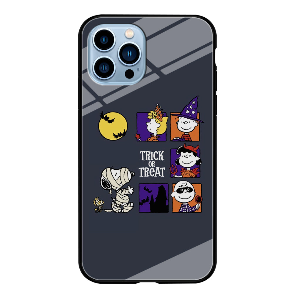 Snoopy Halloween Momment iPhone 13 Pro Max Case